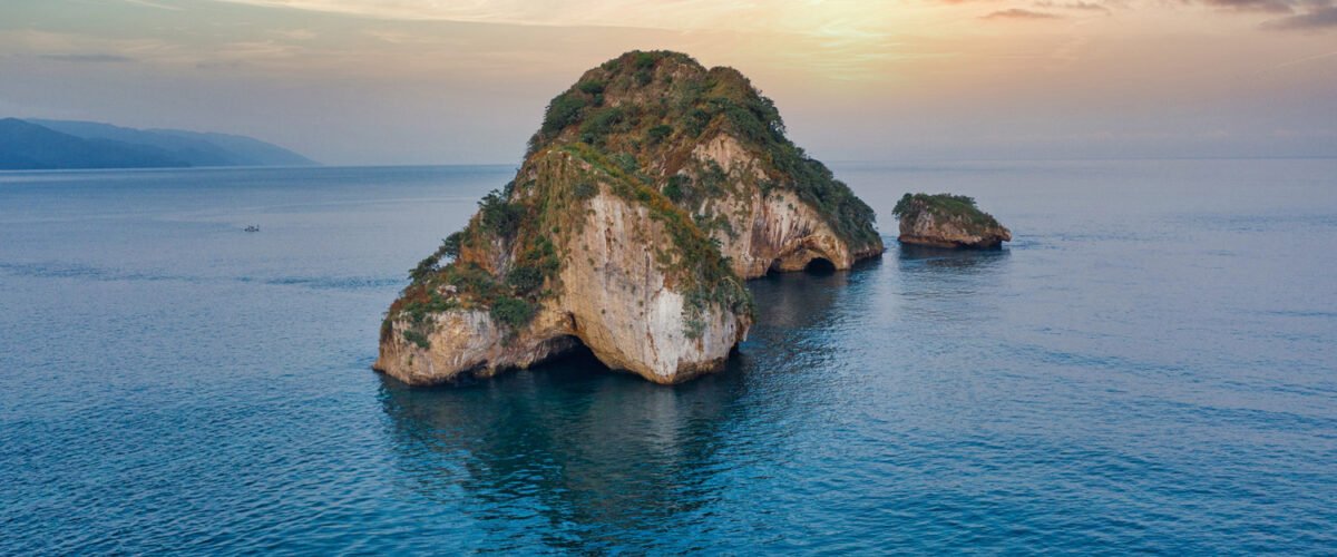 Los arcos de mismaloya 1200x500