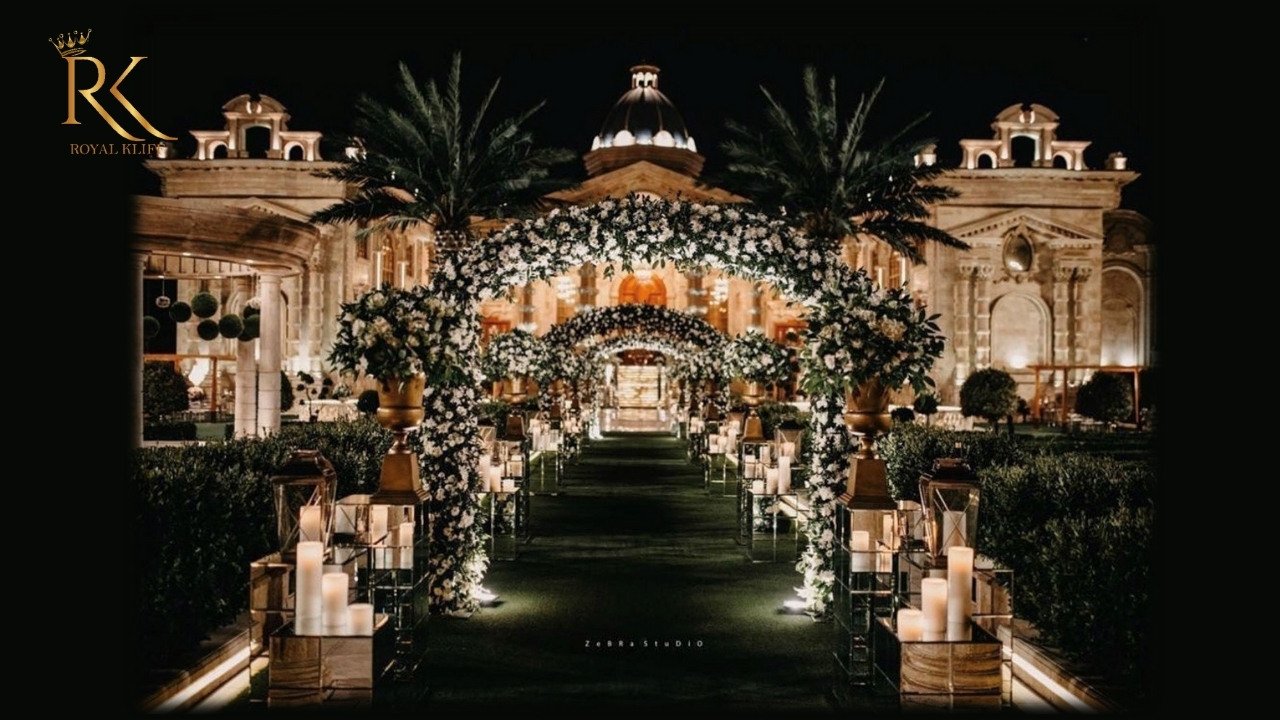 Royal kliff iran ceremonial palace00024